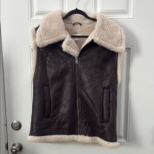 Offline by Aerie Brown Shearling Vest size Small